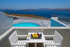 Acroterra Rosa Hotel & Spa Santorini Greece
