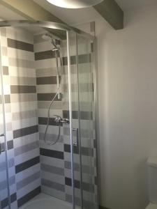 Maisons de vacances Maison de bourg avec cour privee : photos des chambres