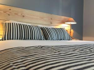 Hotels Le Pavillon Bleu : photos des chambres