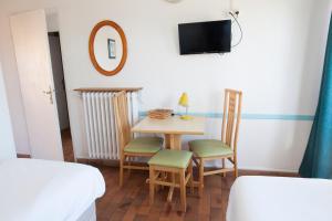 Hotels Motel Cap Sol : photos des chambres
