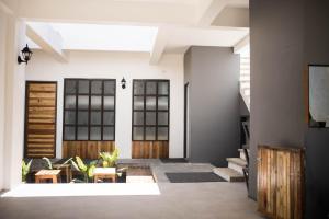 Avisala Hostel Coron