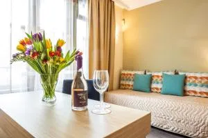 吉尼瓦酒店 - 季米特洛夫格勒