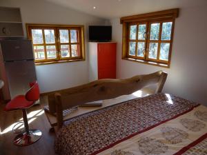 Maisons d'hotes Le Pressoir De La Deveze : photos des chambres