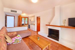 One-Bedroom Apartment (2 Adults + 1 Child) room in Gavimar Cala Gran Hotel and Apartments