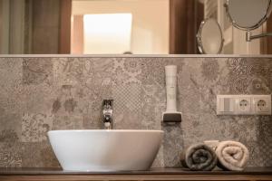 Weingut & Winzerhäuser Skringer