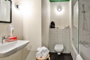 Hotels ibis Styles Lyon Meyzieu Stadium : photos des chambres