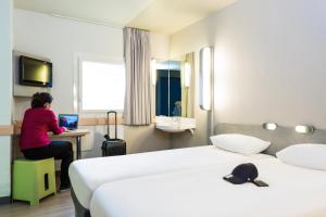 Hotels ibis budget Paris Porte De Montmartre : photos des chambres