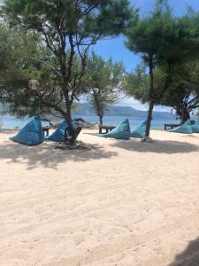 Biru Meno Beach Bungalows