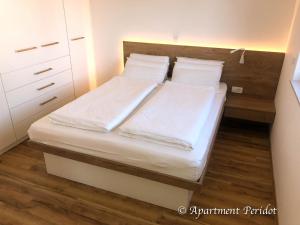Villa Mojca - Apartment Peridot in the Center with Private Indoor Parking 