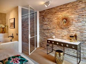 Luxe apmt Zwembad Sauna op Duin aan Strand, registratie 17146E3088BEB97A4E16