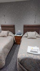 Deluxe Twin Room room in Grove House Hotel