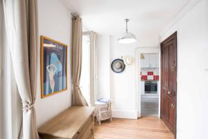 Le Tout à Pied et son parking privé