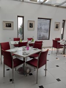 Keys Lite by Lemon Tree Hotels, Mayfield, Gurgaon