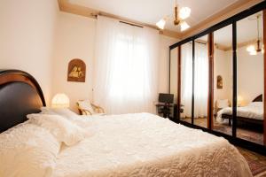 Room Cavour, nearby Cinqueterre