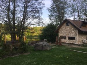 Cabană Trakai home with a sauna at the lake Padvarionys Lituania