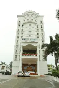 Joys Palace Hotel - Trichūr