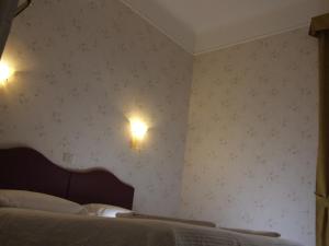 Doppel- oder Zweibettzimmer