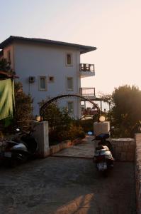 Hideaway Penthouse Apartment