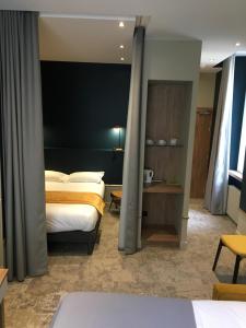 Hotels Hotel Brasserie Armoricaine : Chambre Quadruple