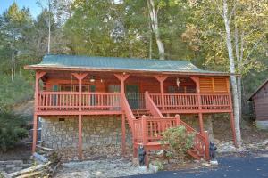 Two-Bedroom House room in Bear Creek Cabin