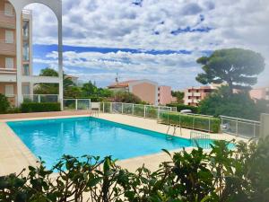 Face à la mer avec piscine à Sète