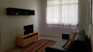 Apartamento em Copacabana - Rua Bolívar - 2 Quartos - Excelente Localização