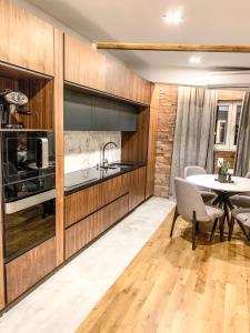 Contemporary apartment with amazing view of Skopje