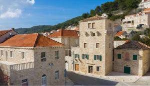 Vacation house "Kaštil" Pučišća - Brač