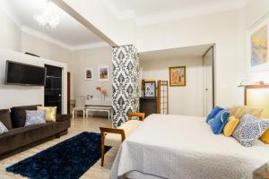 ClickTheFlat Palace Of Culture Art Apartment