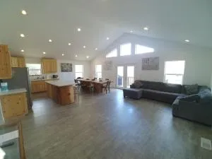 Mountain Place - 格罗夫兰