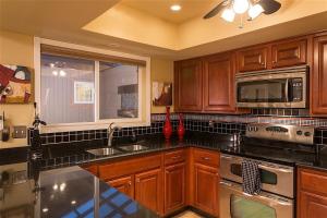 Holiday Home room in Scottsdale Siesta 3 BR by Casago