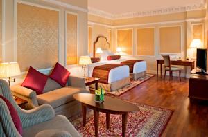 Junior Suite room in Warwick Doha