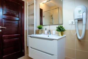 B&B Lady of the Lake