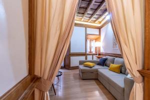 Spagna Historical by Spanish Steps