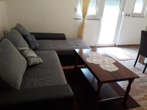 Apartment Mrsinj