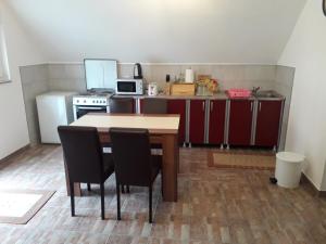 Apartment Mrsinj