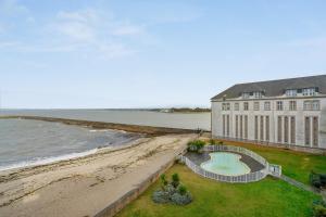 Appart'hotels Residence Saint Goustan - maeva Home : Appartement 2 Chambres Confort (6 Personnes) - Vue sur Mer