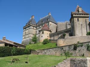 B&B / Chambres d'hotes Chambres d'Hotes de Charme du Chateau de Missandre : photos des chambres