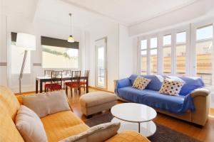Three-Bedroom Apartment - Penthouse room in Apartamentos Turia
