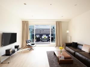 THE RED - Living Suites by the Rhine