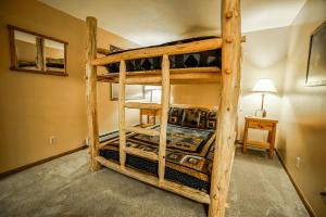 Park Place Longs Peak Condo: Easy Access To Main St, Lifts