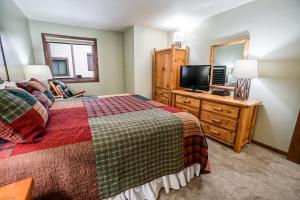 Park Place Longs Peak Condo: Easy Access To Main St, Lifts