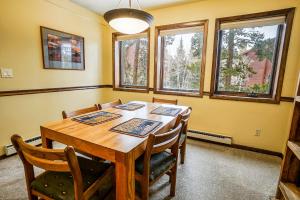 Park Place Longs Peak Condo: Easy Access To Main St, Lifts