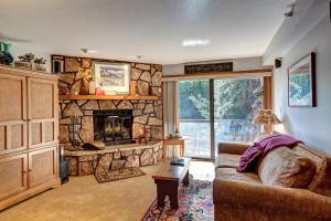 Atrium Bluebird Condo: Great Downtown Breck Location