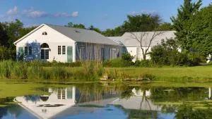 Inntiquity, A Country Inn - Poplar Grove