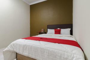 RedDoorz near Cikampek Mall Karawang