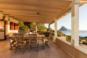 The houses of rising sun with a stunning sea view img32