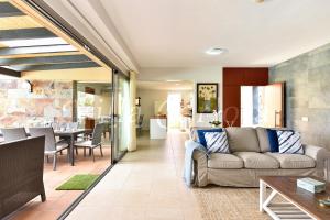 Casa Carlota Salobre