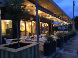 Hotels Le Pavillon Bleu : photos des chambres