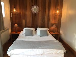 Hotels Le Pavillon Bleu : photos des chambres